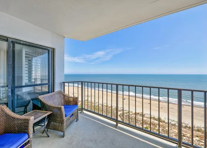 Luxe Oceanfront Escape Private Balcony & Wet Bar Ferienhaus